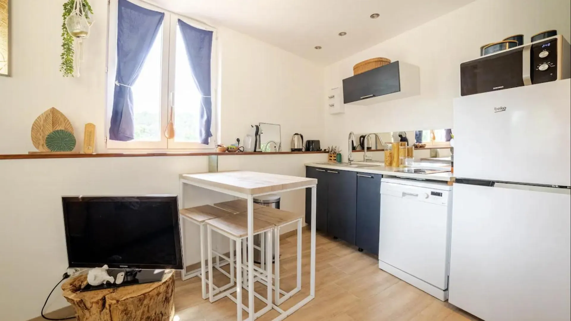 Maisonnette En Pleine Campagne La K-Line Entrecasteaux Holiday home